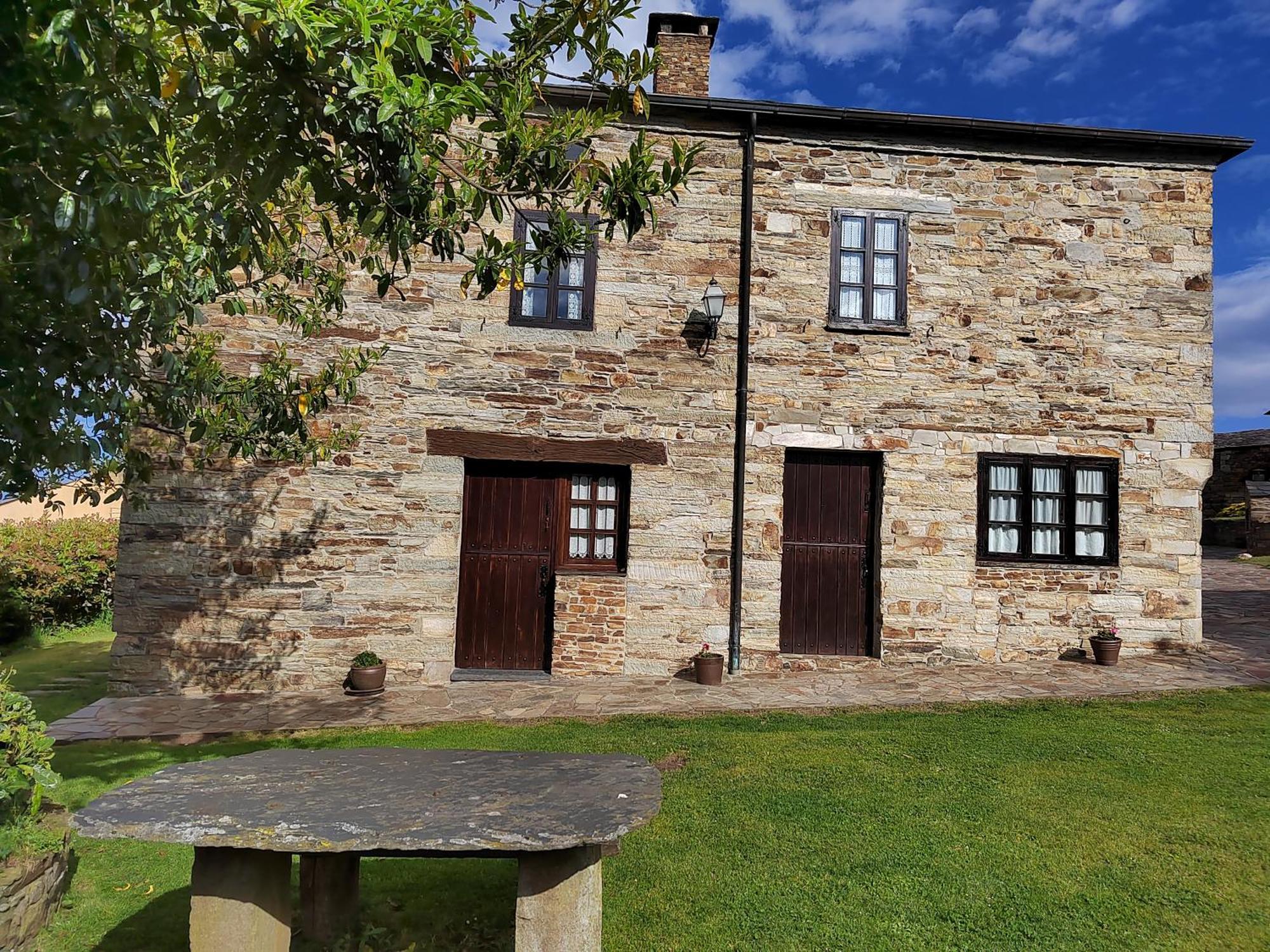 Rurales Casa Do Cabo Country house Vega de Logares